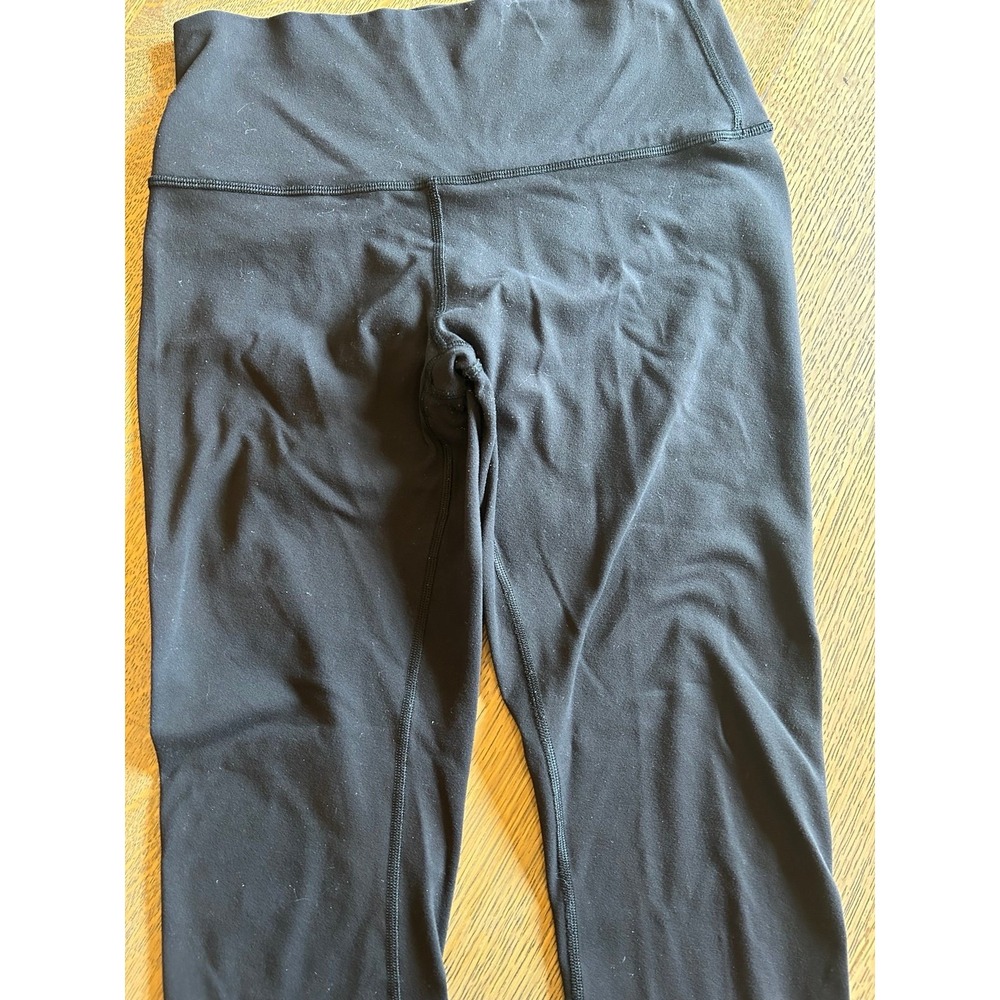 Lululemon Women's Leggings – Size 8 – Black - Picture 3 of 10